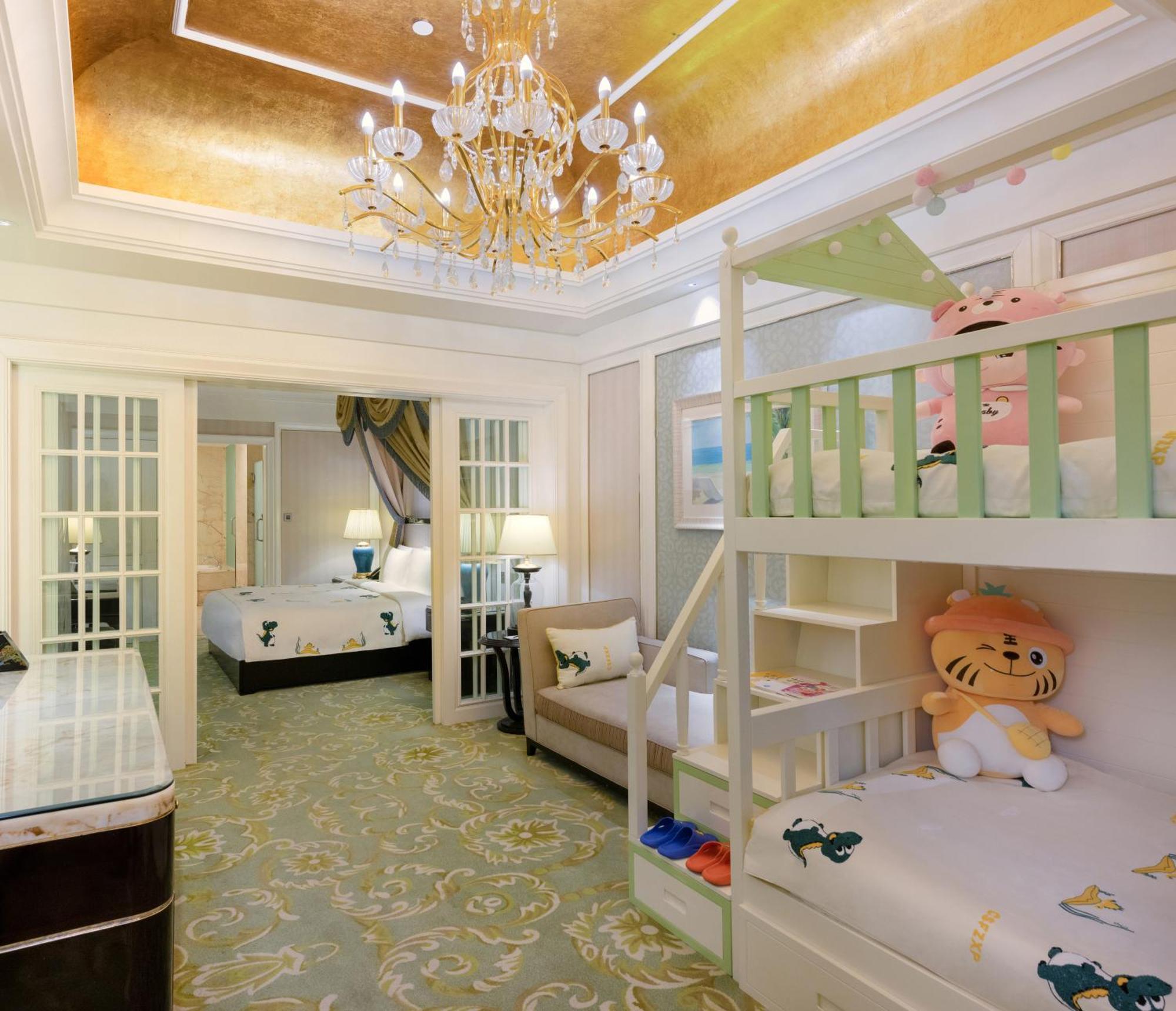 1 King 1 Bunk bed Premium Kids Theme,1554387442:JPEG